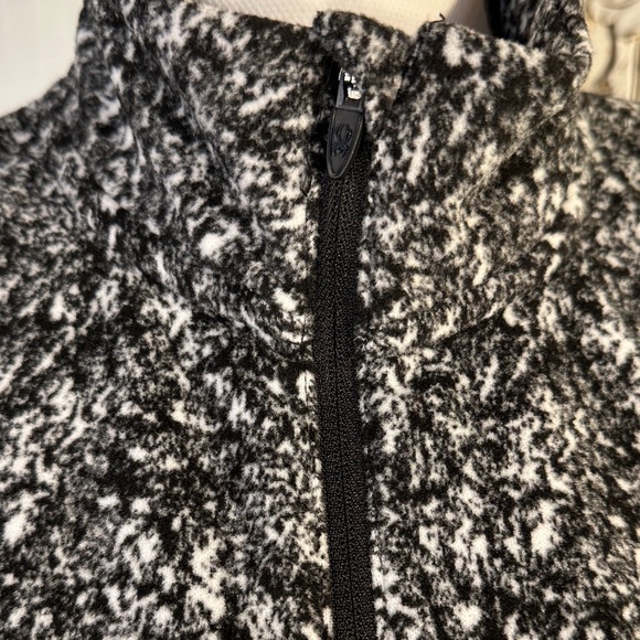 Spyder Active Black and White Women's Workout 1/4 Zip Jacket - Picture 5 of 12